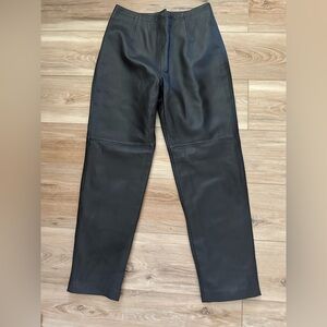 Vintage Gianni Essential Highwaisted Leather Pants 10P (Deadstock)
